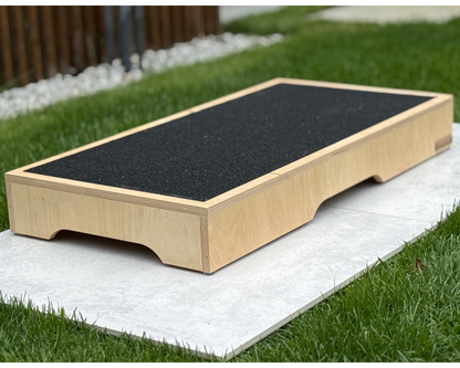 Hund Step & Train – Trainingspodest aus Holz für Hunde